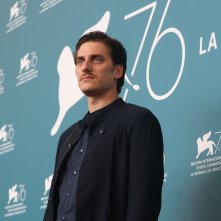 Venezia 2019: Luca Marinelli al photocall di Martin Eden