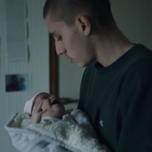 Sole: Claudio Segaluscio in una scena