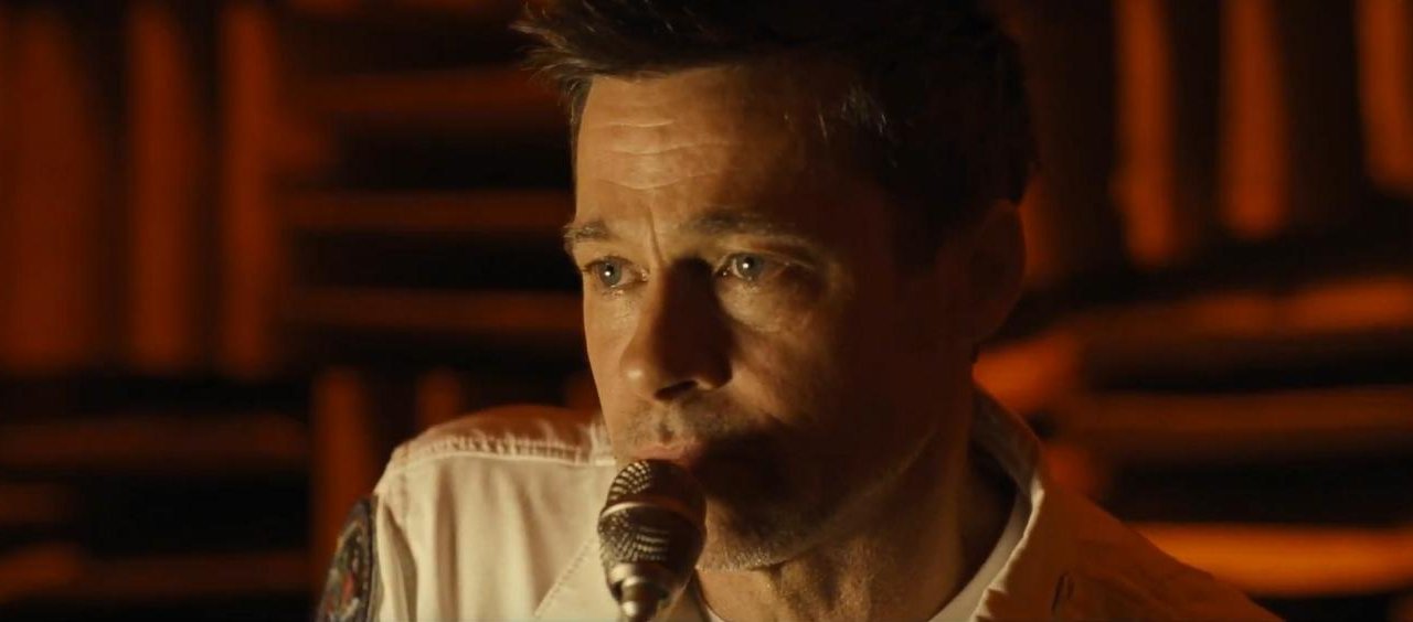 Ad Astra, James Gray: 'La stupida voice over di Brad Pitt inserita dopo che Disney mi ha tolto il final cut'