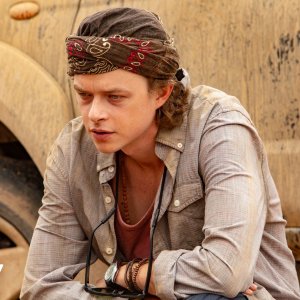 Zerozerozero: Dane DeHaan in una scena della serie