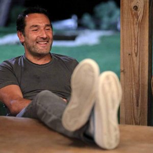 Grandi bugie tra amici: Gilles Lellouche in una scena del film