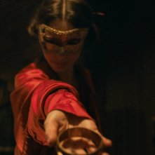 Tolkien: Lily Collins durante una scena del film