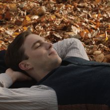 Tolkien: Nicholas Hoult in una scena del film