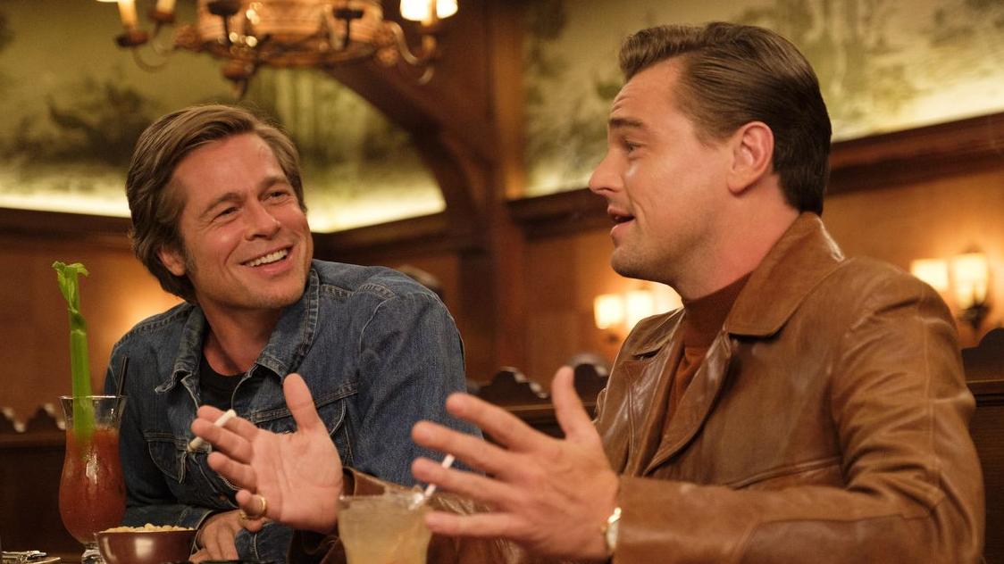 Brad Pitt e Leonardo DiCaprio in C'era una volta a...Hollywood
