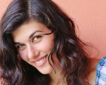 Gloria Cuminetti, l'attrice aggredita per strada a Torino e contestata sui social