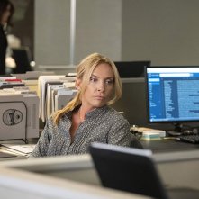 Unbelievable: Toni Collette in una foto della serie