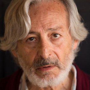 Manuale sull’Alzheimer – Lettere a mia figlia: un primo piano di Leo Gullotta