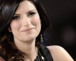 Emma Marrone: Laura Pausini, Fiorello e le altre star le inviano messaggi pieni di affetto