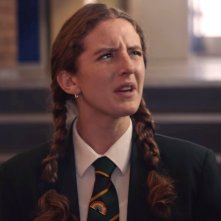 Derry Girls: Louisa Harland in una scena della serie