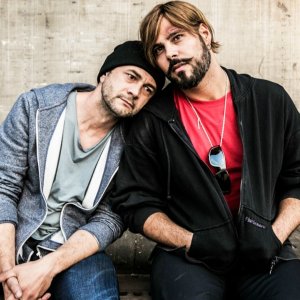 Drive me Home: una scena del film con Marco D'Amore e Vinicio Marchioni