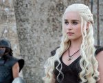 Il Trono di Spade, Emilia Clarke voleva la parrucca di Daenerys ma HBO ha detto no!