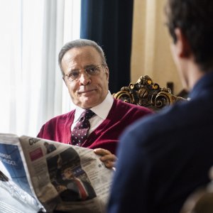Vivere: Enrico Montesano in una scena del film