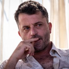 1994: Guido Caprino in un'immagine della serie