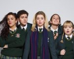 Derry Girls, la recensione: dall'Irlanda del Nord, un gruppo di ragazze sfigate e irriverenti
