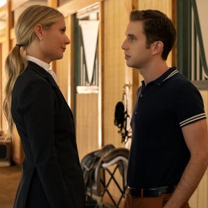The Politician: Gwyneth Paltrow e Ben Platt in una scena della serie