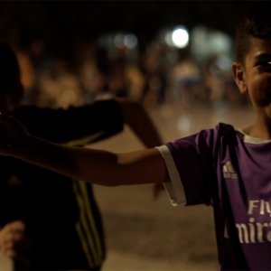 Footballization: una scena del film