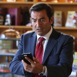 Appena un minuto: Max Giusti in una scena del film