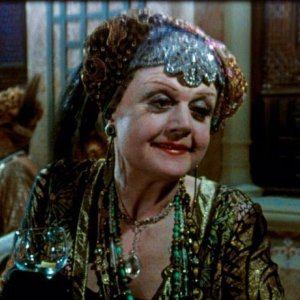 Angela Lansbury in Assassinio sul Nilo