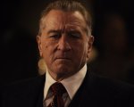 Robert De Niro, Vera Farmiga, Whoopi Goldberg e Bobby Cannavale in Inappropriate Behavior