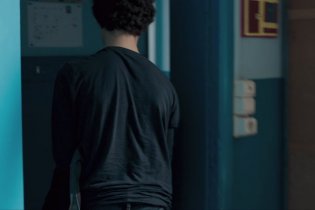 L'età Giovane - Trailer Italiano