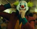 Joker: UCI Cinemas vieta l'ingresso in sala con maschere e armi giocattolo