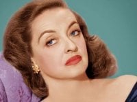 Bette Davis, la magia nello sguardo: i grandi film della star di Eva contro Eva