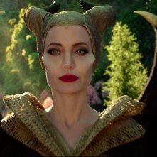 Maleficent: Signora del Male, Angelina Jolie durante una scena del film