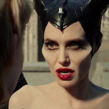 Maleficent: Signora del Male, un primo piano dell'attrice Angelina Jolie