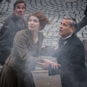 La guerra dei mondi: Eleanor Tomlinson in una scena della serie