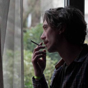 Grazie a Dio: Swann Arlaud in una scena del film