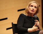 Julie Delpy: “Hanno cercato di stuprarmi sul set”