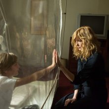 Eli: Kelly Reilly, Charlie Shotwell in una scena del film