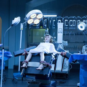 Eli: Patti Perret, Deneen Tyler, Charlie Shotwell in una scena del film