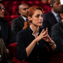 1994: Miriam Leone in un'immagine del sesto episodio