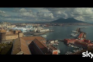 1994 Clip del sesto episodio: 'Berlusconi Accoglie A Napoli I Suoi Ospiti'