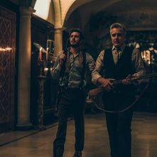 Finchè morte non ci separi: Henry Czerny, Adam Brody in una scena del film