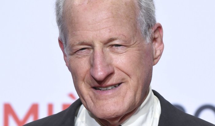 Michael Mann dirigerà Ansel Elgort e Ken Watanabe nel pilot della serie HBO Max 'Tokyo Vice'