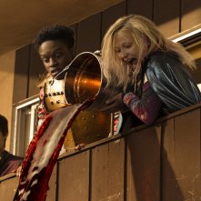 Daybreak: Alyvia Alyn Lind in una scena