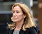 Felicity Huffman esce dal carcere tre giorni prima del previsto!