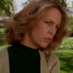 Jamie Lee Curtis in una scena di Halloween - La notte delle streghe