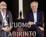 L'uomo del labirinto, video intervista a Donato Carrisi e Toni Servillo: 'Bruno Genko è un nome fichissimo'