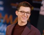 Tom Holland, irriconoscibile nella prima foto di Cherry, film dei fratelli Russo