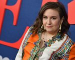 Lena Dunham irriconoscibile parla della sua malattia su Instagram