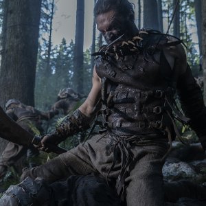 See: Jason Momoa in una scena d'azione