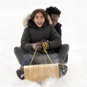 Let It Snow: Innamorarsi sotto la neve, una scena del film Netflix