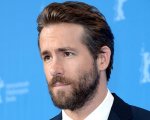 Ryan Reynolds prende in giro i baffi di Henry Cavill in Justice League