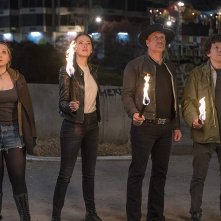 Zombieland: Doppio colpo: Woody Harrelson, Jesse Eisenberg, Abigail Breslin, Emma Stone in una scena del film