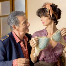 The Bra - Il reggipetto: una scena con Miki Manojlovic e Paz Vega