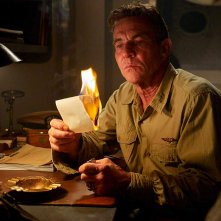 Midway: una scena con Dennis Quaid