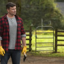 Crisi sulle Terre Infinite: Tom Welling in una foto del crossover